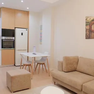 Centaurus تيرانا